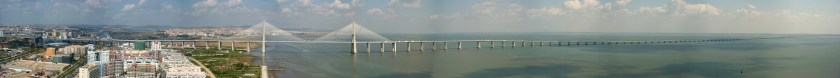 Vasco_da_Gama_bridge_panorama