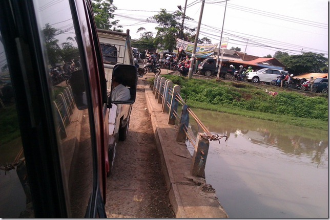 Percobaan Menyebrang Balik Pertama