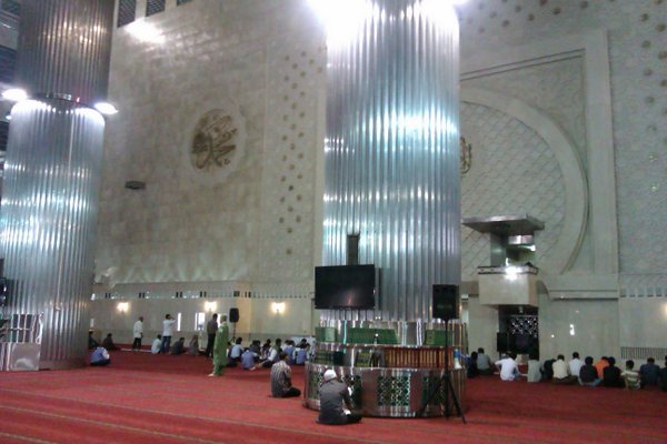 Pilarnya bok... Mahal kayaknya...