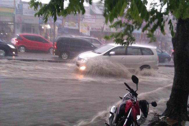 Sungai Juanda Dago 1