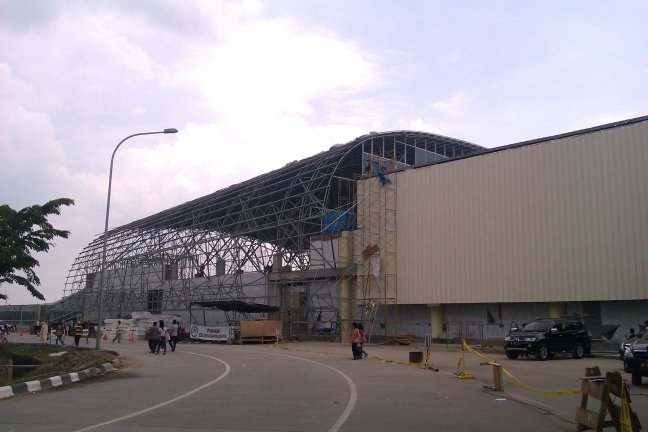 Stasiun Kereta (Masih Dibuat)