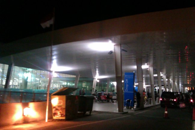 IMAG4746 - Drop off Bandara