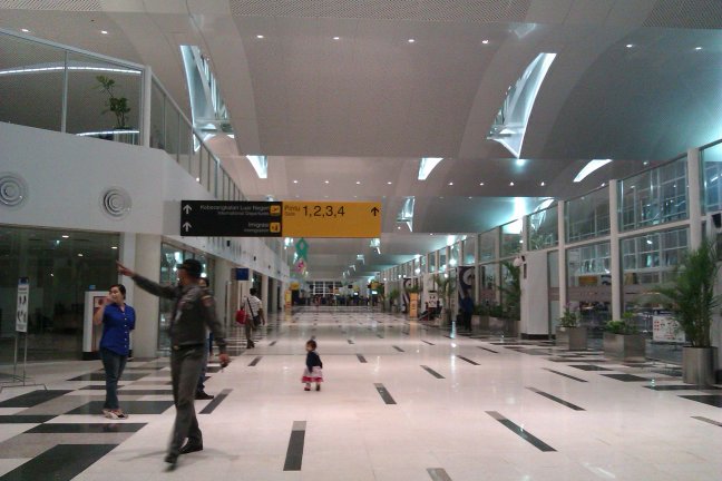 Koridor menuju gate 1-4 (internasional)