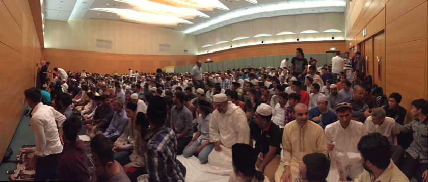 Di dalam hall, penuh sesak.JPG